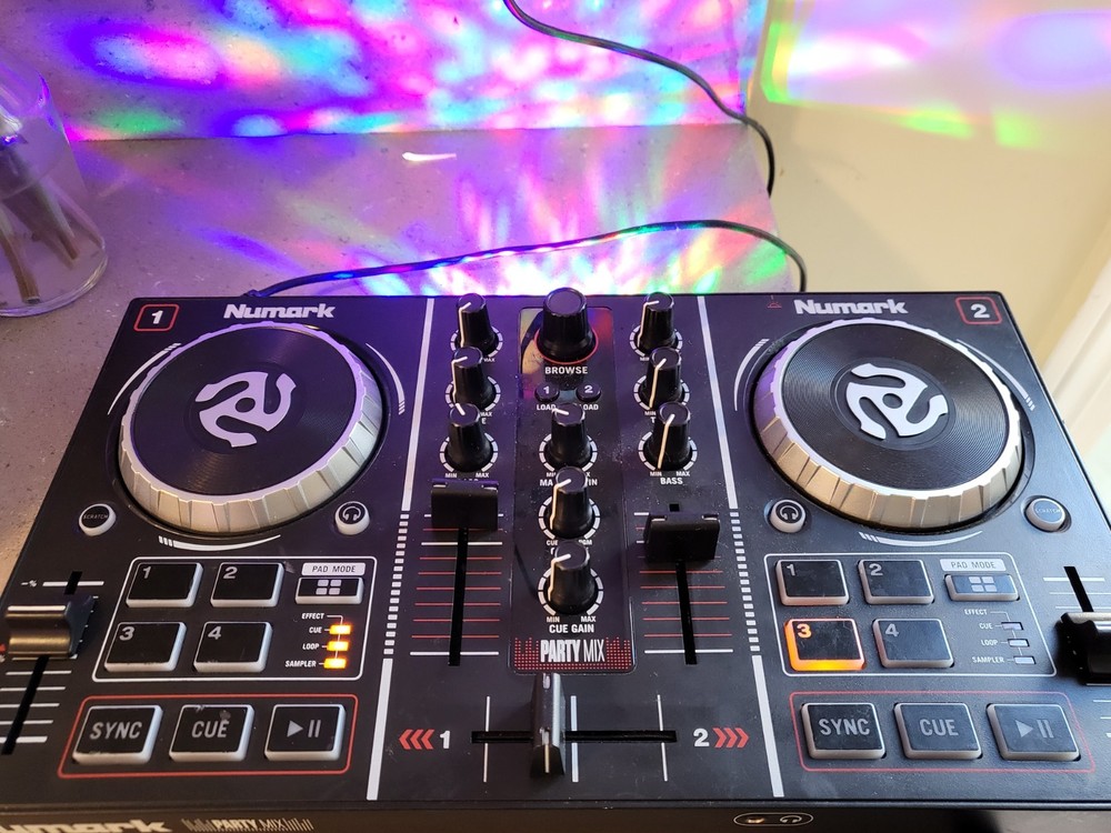 Numark Party Mix DJ Controller With Built In Light Show.