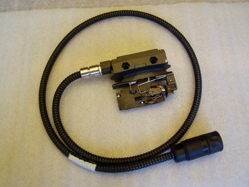 Heidenhain LS-500 linear scale reader head with 1M cable