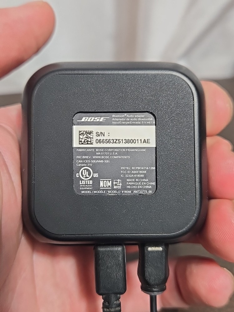 Bose Bluetooth Audio Adapter with Cables 418048 + Wall Adaptor - TESTED