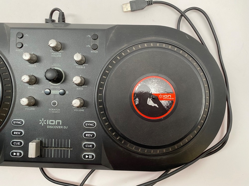 Ion Discover DJ Computer System Dual Turntable USB Controller