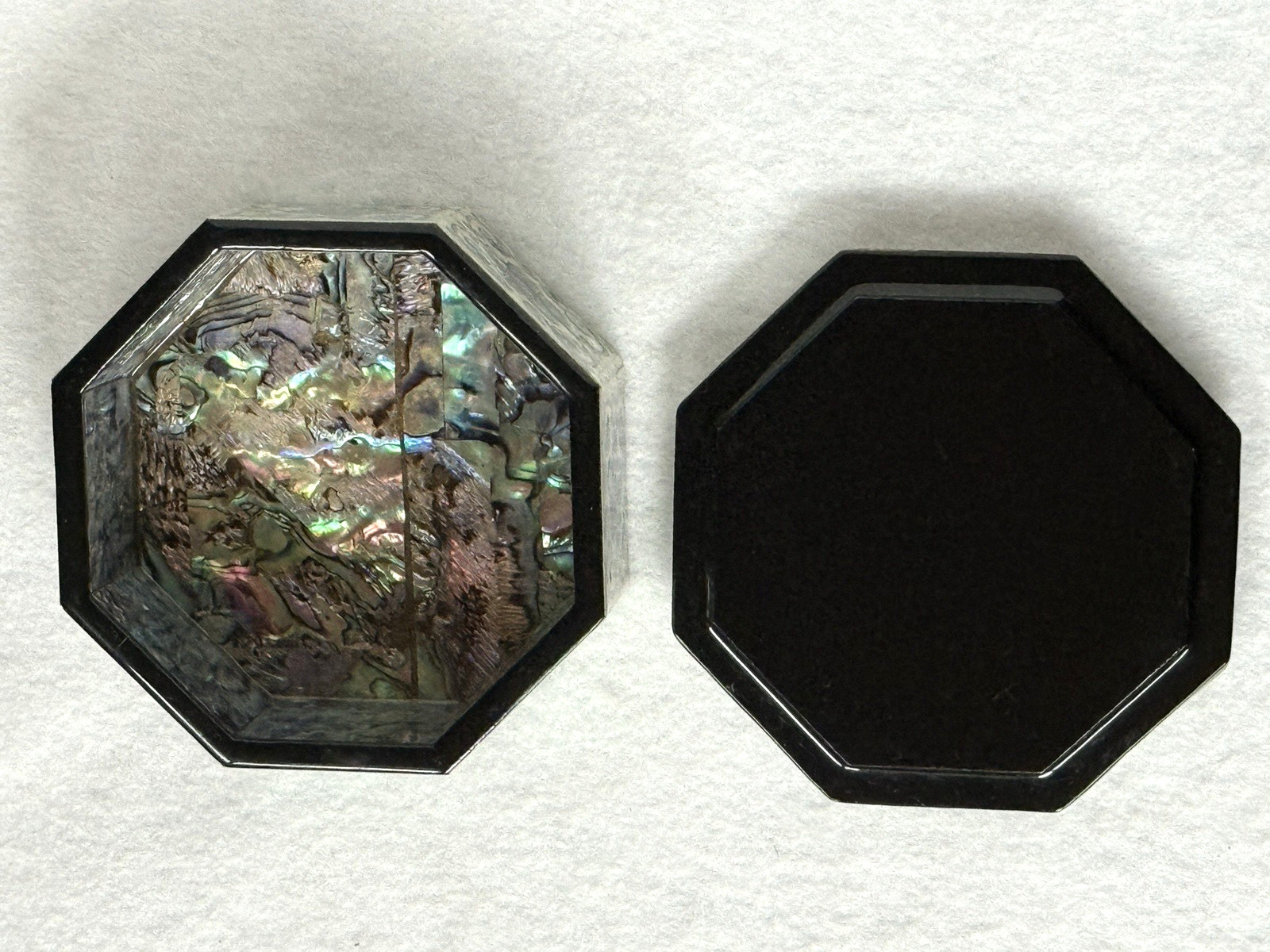 Floral ASIAN LACQUERED OCTAGON Trinket Jewelry BOX MOTHER OF PEARL INLAY