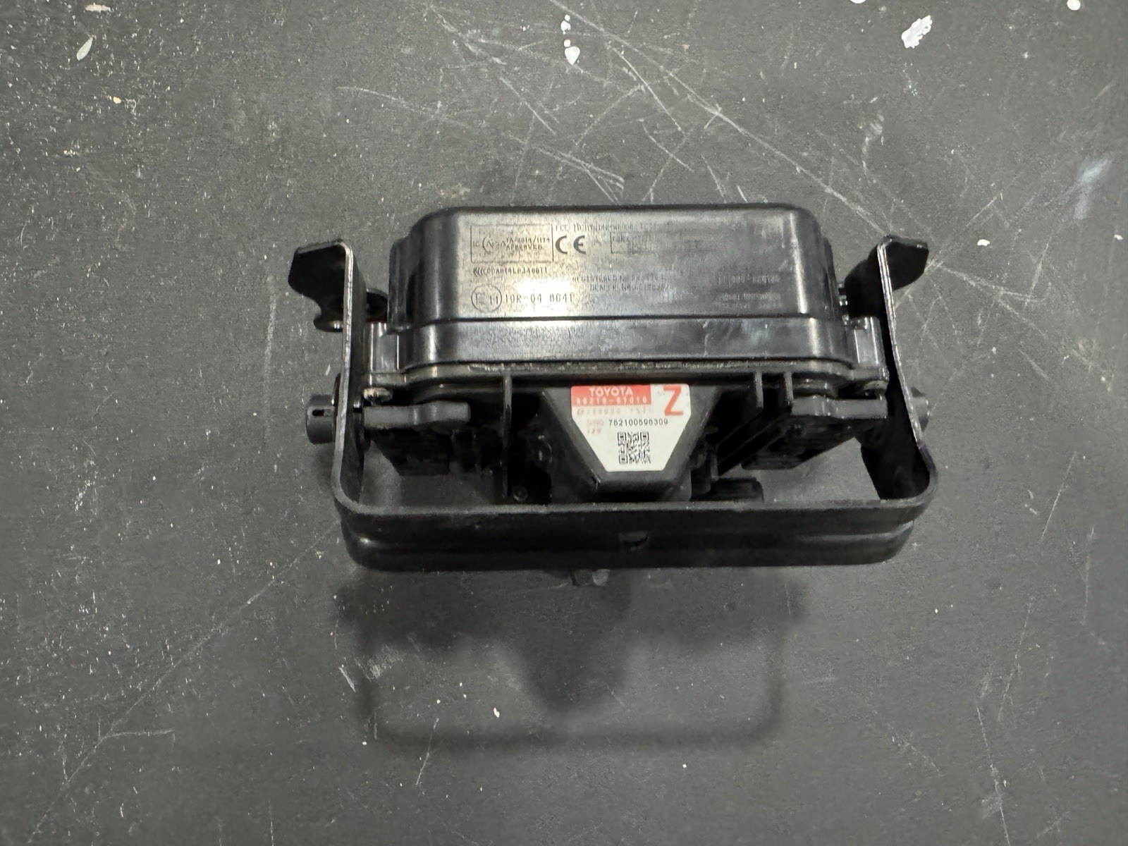 2016 2017 2018 2019 Toyota OEM Radar Cruise Control Distance Sensor 88210-07010