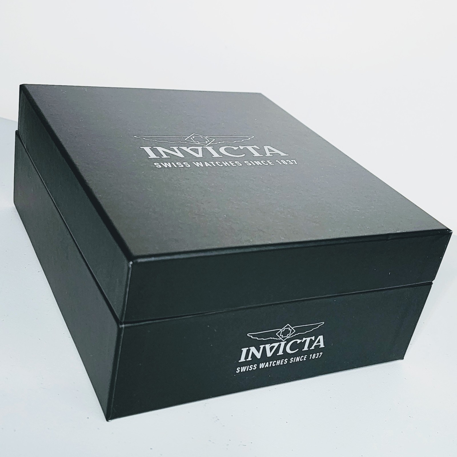 Invicta Special Edition Replica Racing Team Car Watch Display IPM558