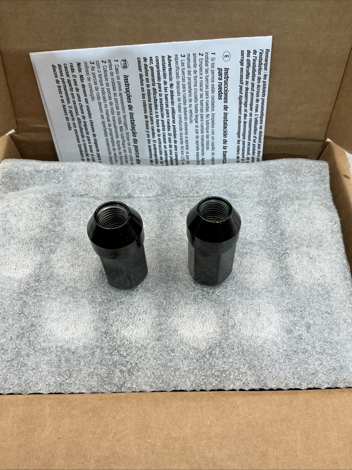 Genuine GM Wheel Lug Nuts Black (20) 85028935 Escalade Sierra Silverado GM