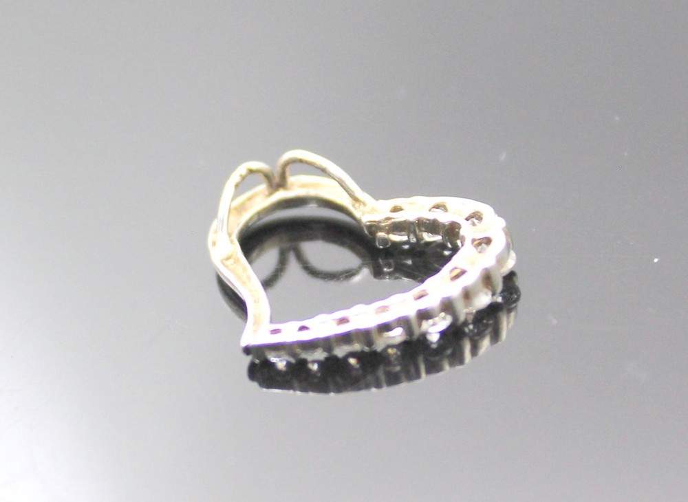 CUTE! DIAMOND ACCENT STERLING SILVER OPEN HEART PENDANT
