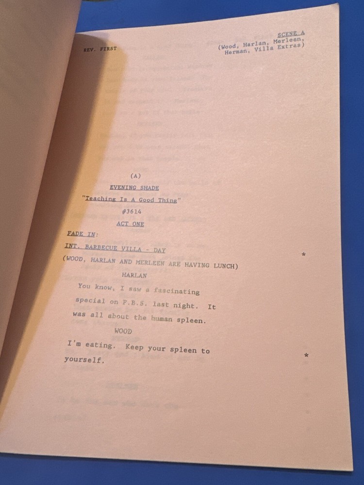 EVENING SHADE TEACHING IS A GOOD THING SET USED SCRIPT FIRST DRAFT BURT REYNOLDS