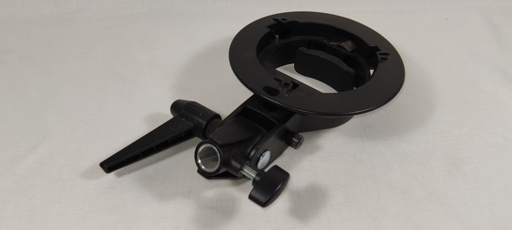 S-Type Bracket Bowens S Mount Holder for Speedlite Flash Shoot Softbox Honeycomb