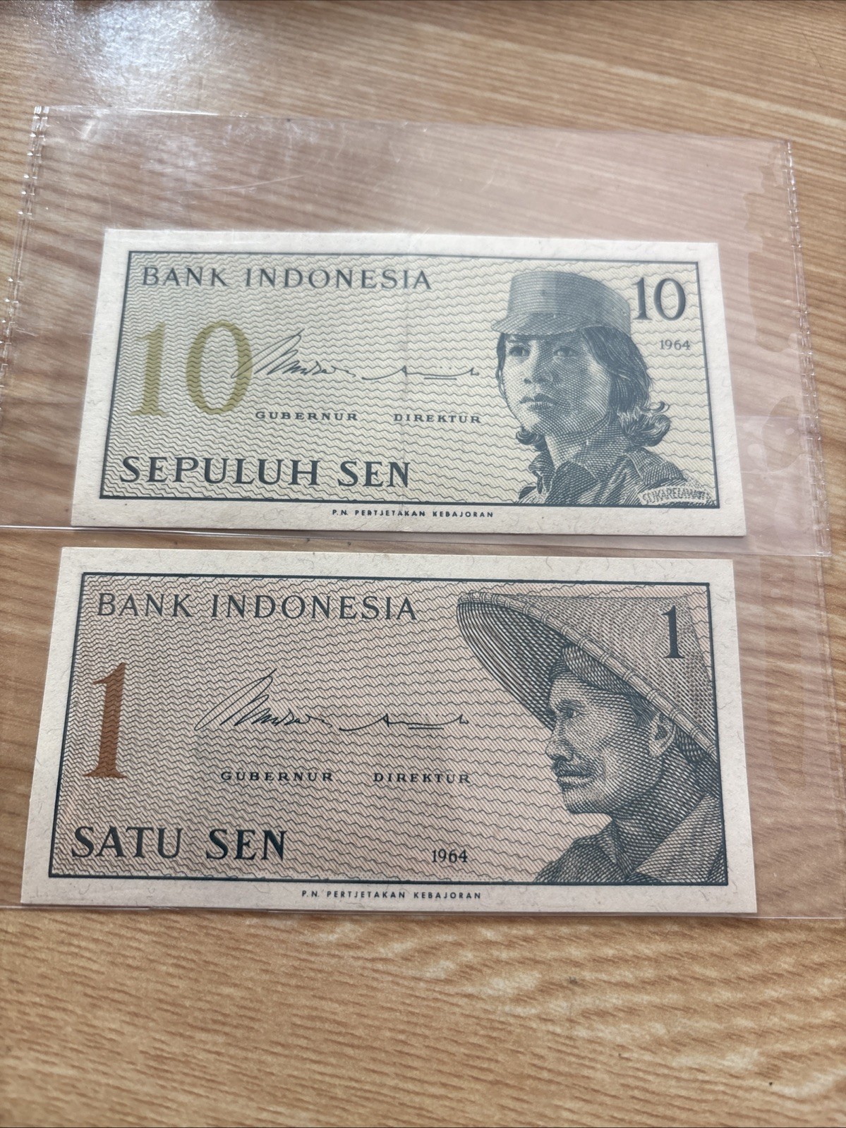 Large Lot Of Indonesia Banknotes