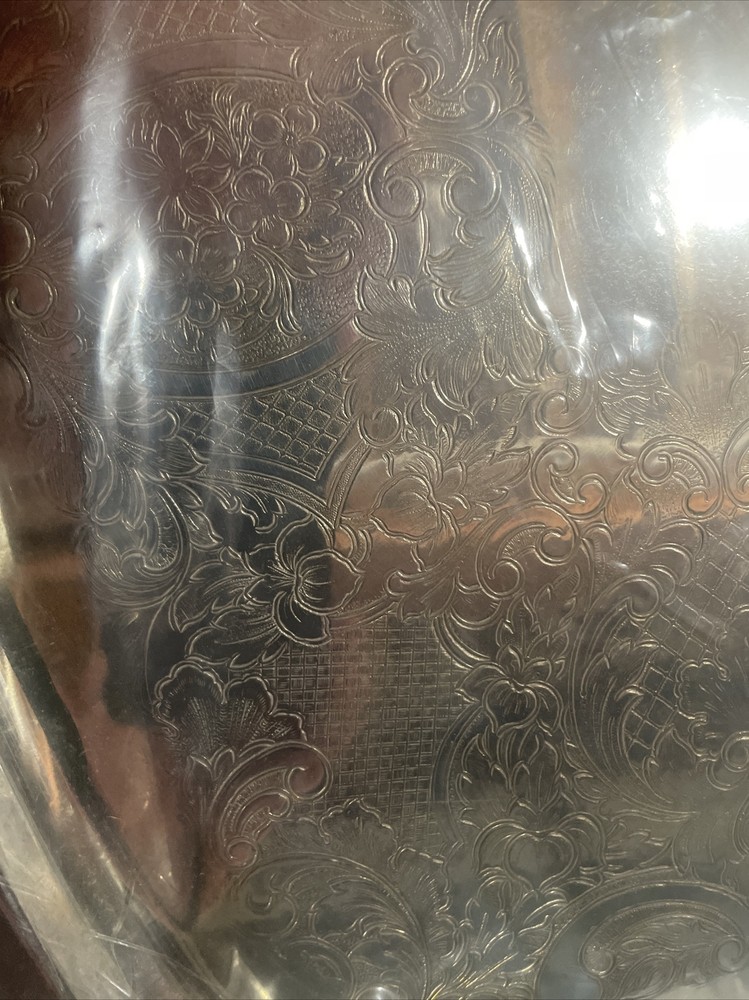 LB Vintage Floral Pattern silver platter (plated)