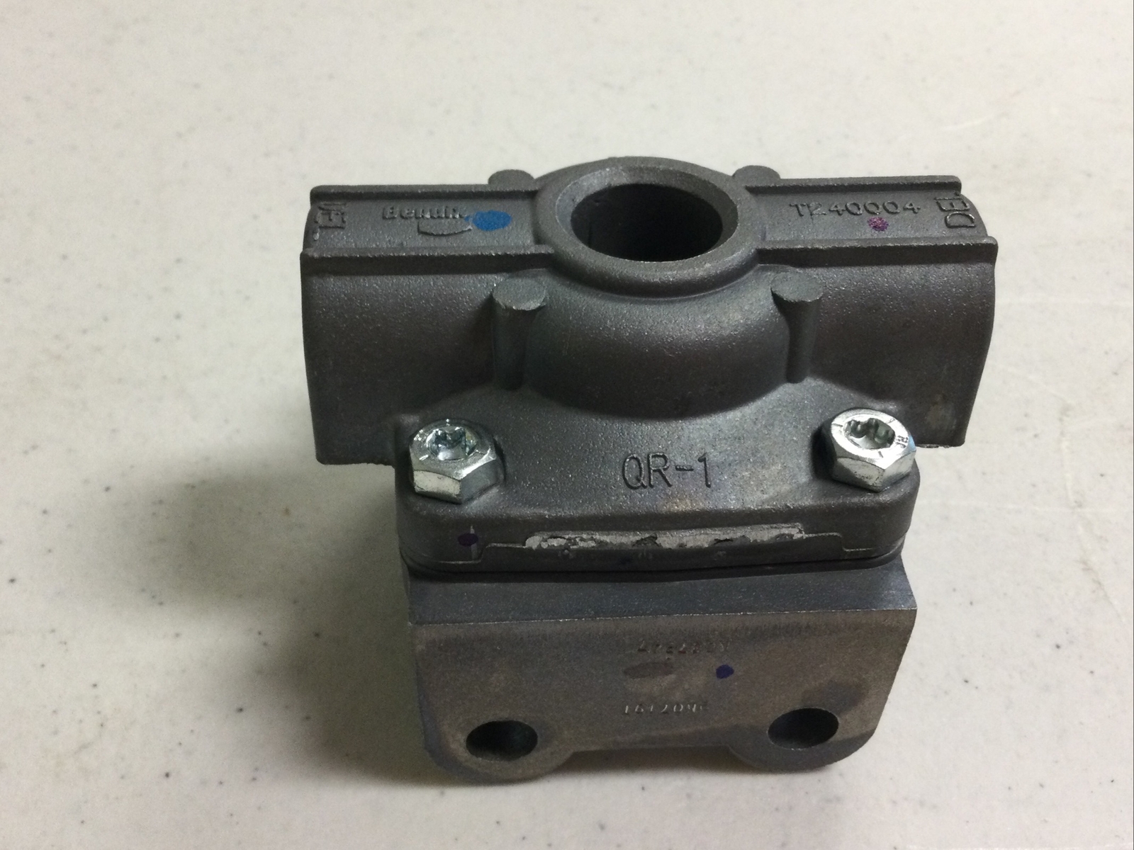 NEW, BENDIX 229860N K037947 QUICK RELEASE VALVE, FREE SHIPPING