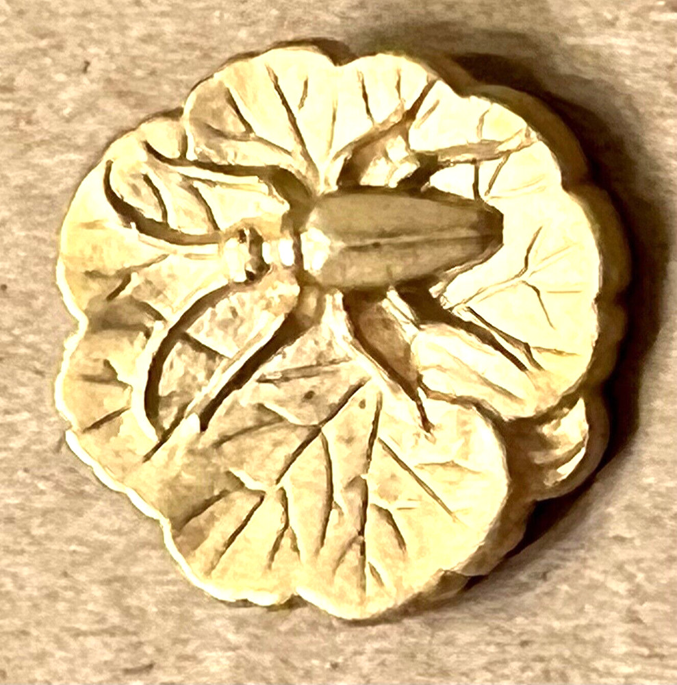 Very Unique Gold Realistic LEAF w BEETLE Or BUG Plastic Button 1”  Very Nice