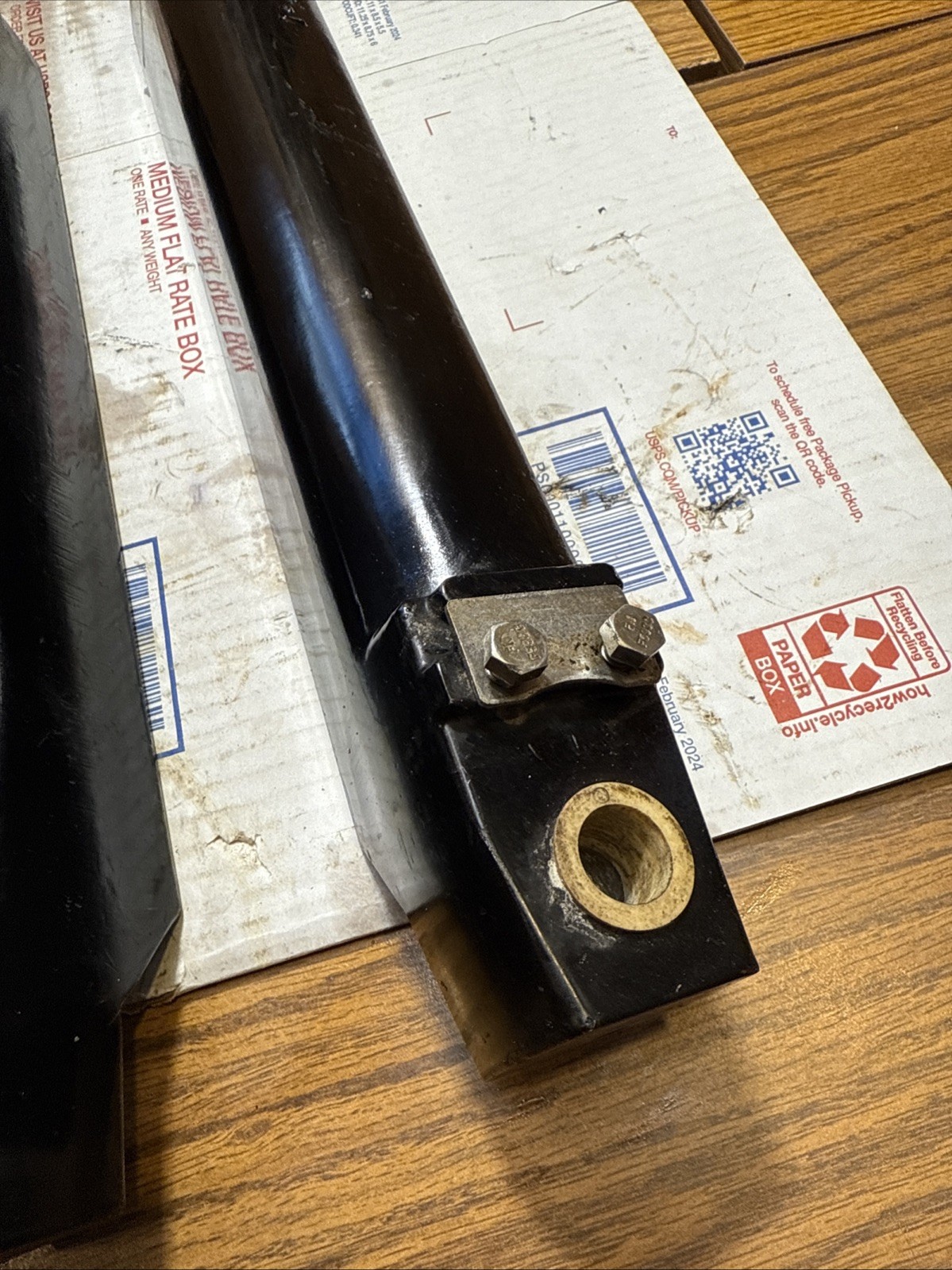 Mercruiser trim cylinders 815935-1/815954-1