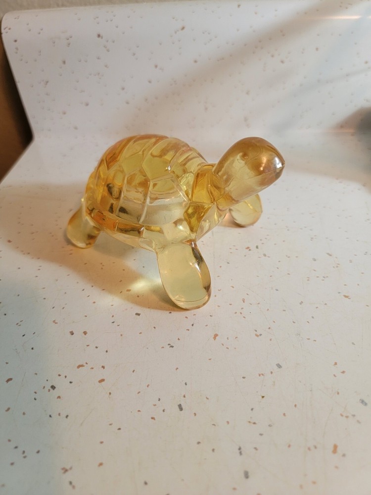 LUCITE ACRYLIC TURTLE YELLOW  PLASTIC