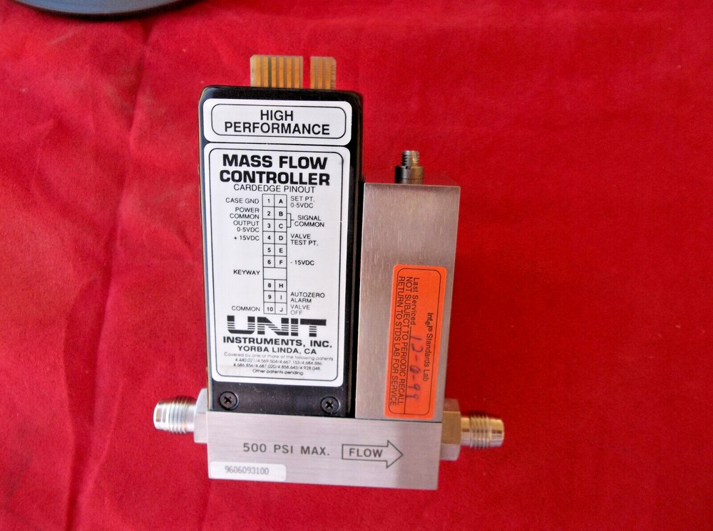 UNIT  Model UFC-1200A mass flow controller                               9 21 4e
