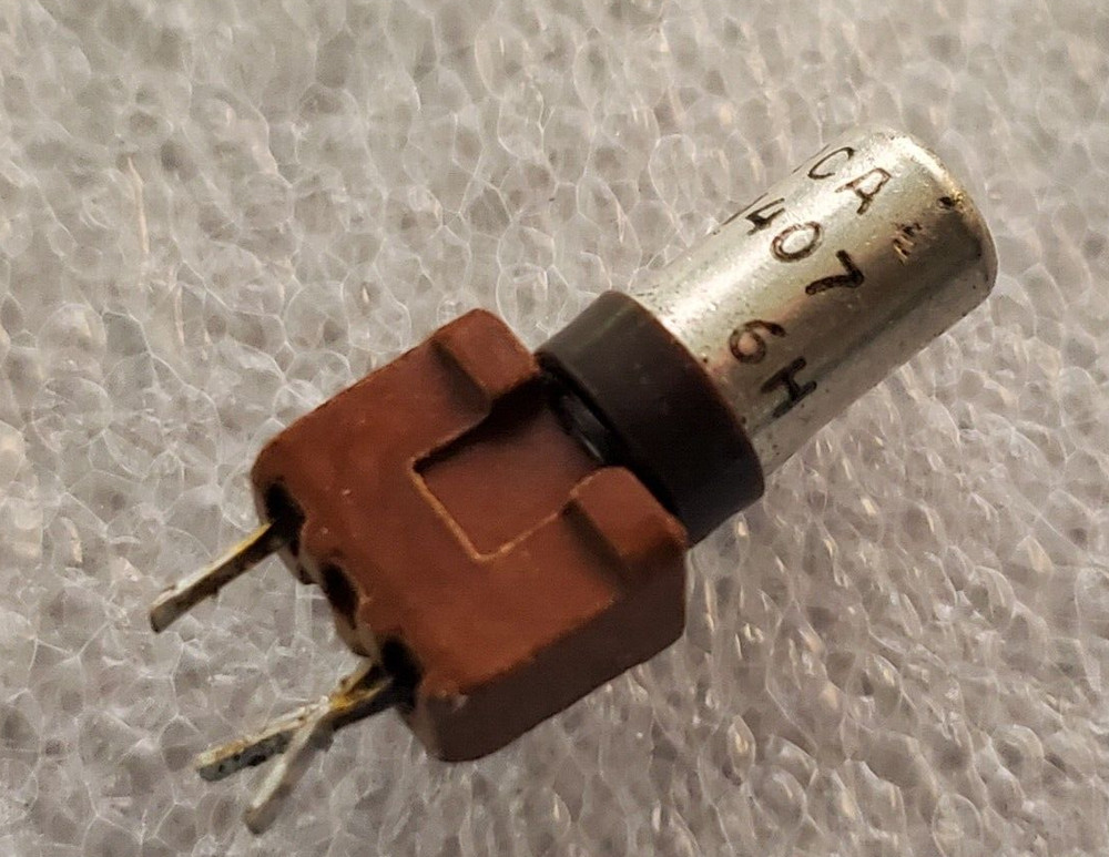 vintage transistor RCA 2N407 Germanium with free socket Tested