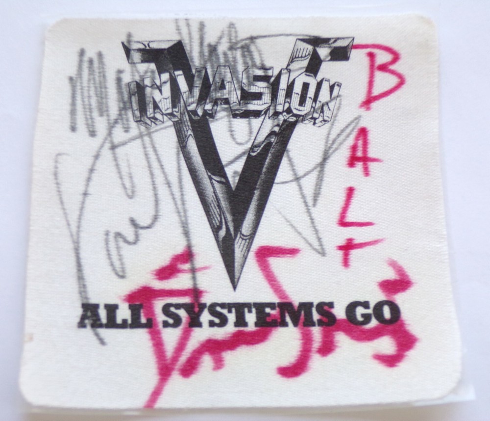 VINNIE VINCENT INVASION SIGNED AUTOGRAPH Backstage Pass Slaughter Vintage Kiss
