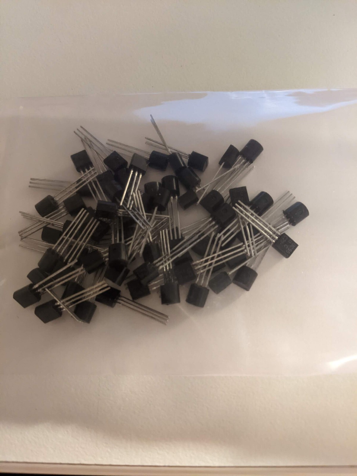 (12) BC550CG T0-92 NPN (12) BC560CG PNP Complementary pair. On Semi Avoid Fakes