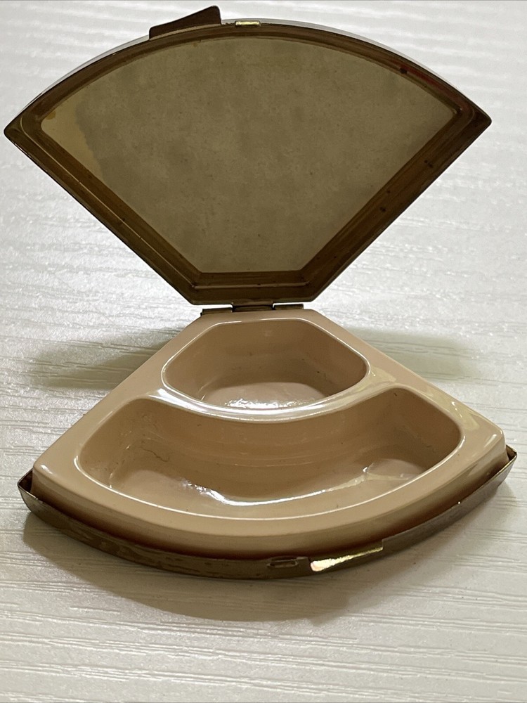 PILL BOX - MADE IN HONG KONG - SUNBURST PATTERN - GREEN Triangular Shape