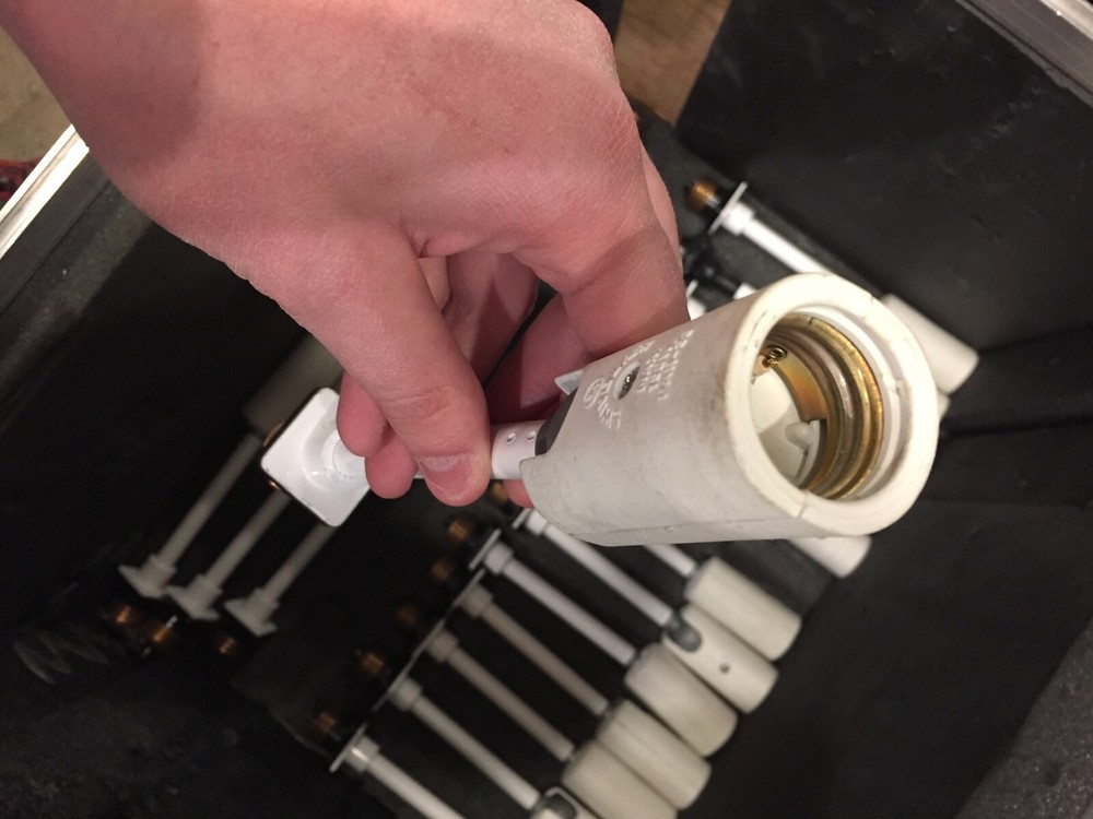 Swivelier 5" Single Lite-Flex Screw-In Stem in WHITE