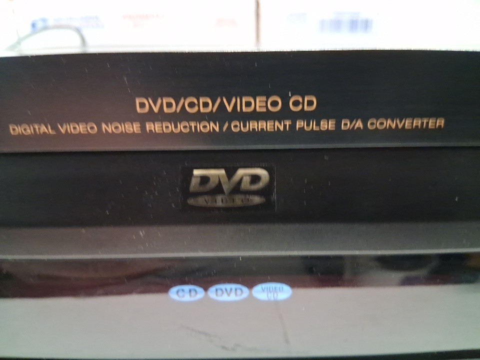 Sony DVP-S7000 CD/DVD Player With Working Remote