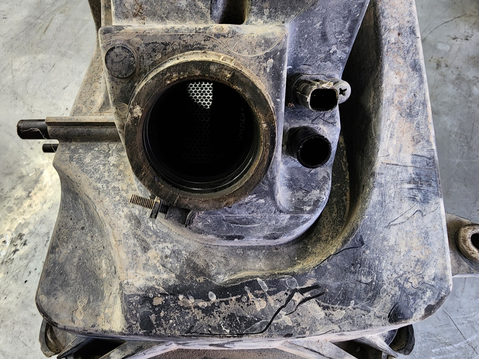 12 - 15 Kawasaki Brute Force 750 Airbox Air Box 11010-0152