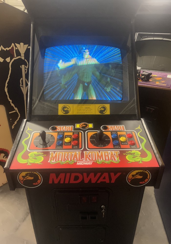 MORTAL KOMBAT ARCADE MACHINE by MIDWAY 1992