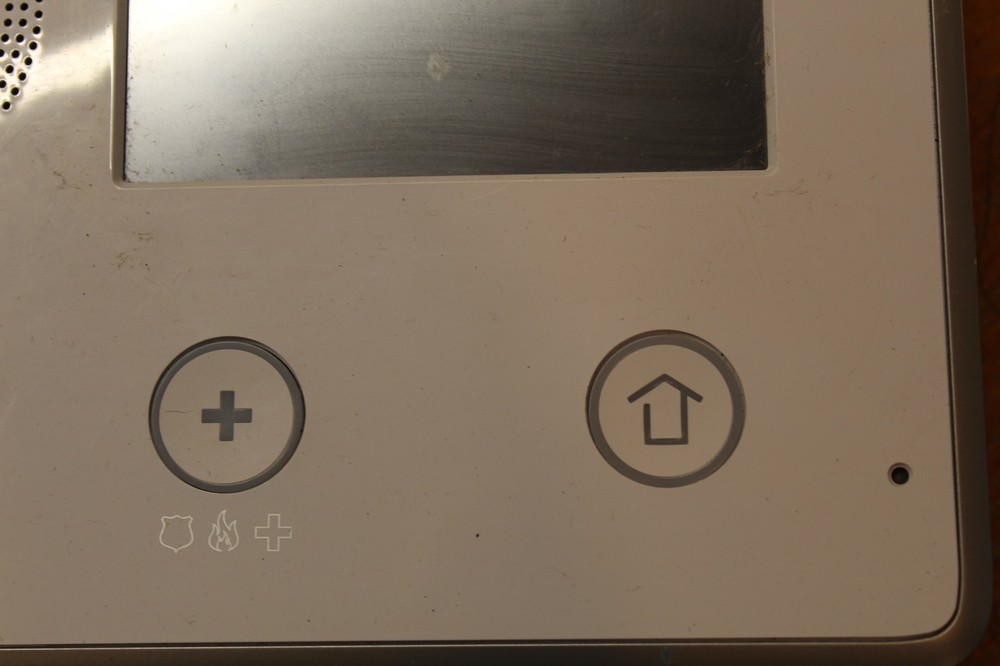 GO! Control Panel Kit Home Security System No Battery Touchscreen 2GIG-GCX