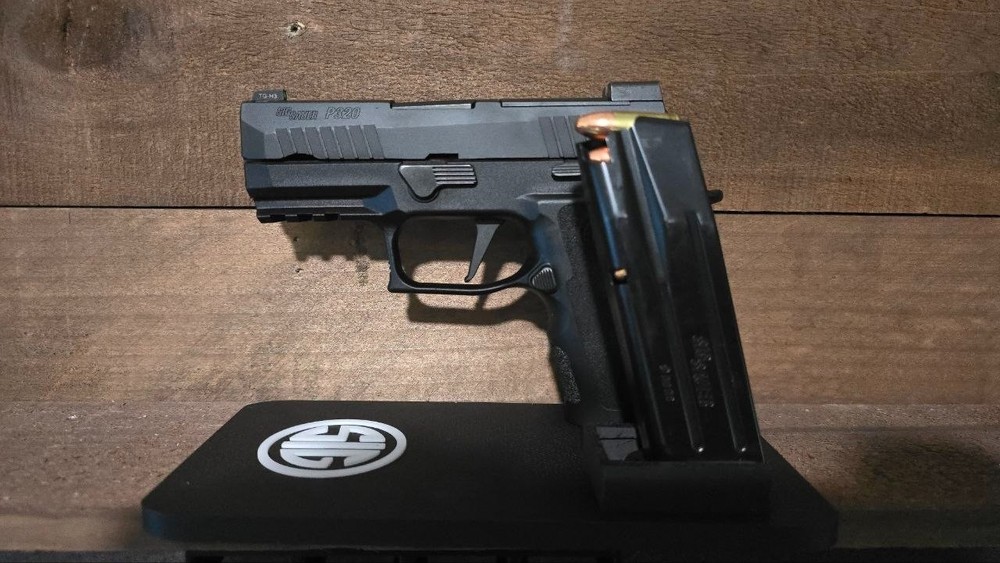 SIG P325 Display Stand