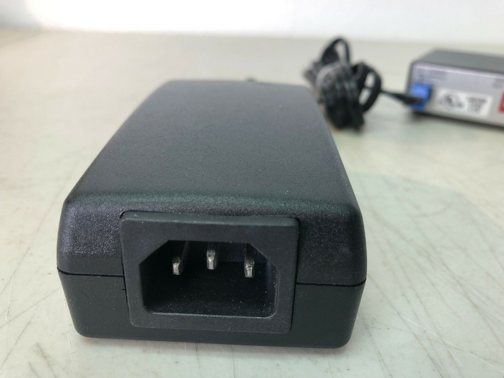 Extron P/2 Da2xi MT UXGA Distribution Amplifier Versa Tools Audio Output