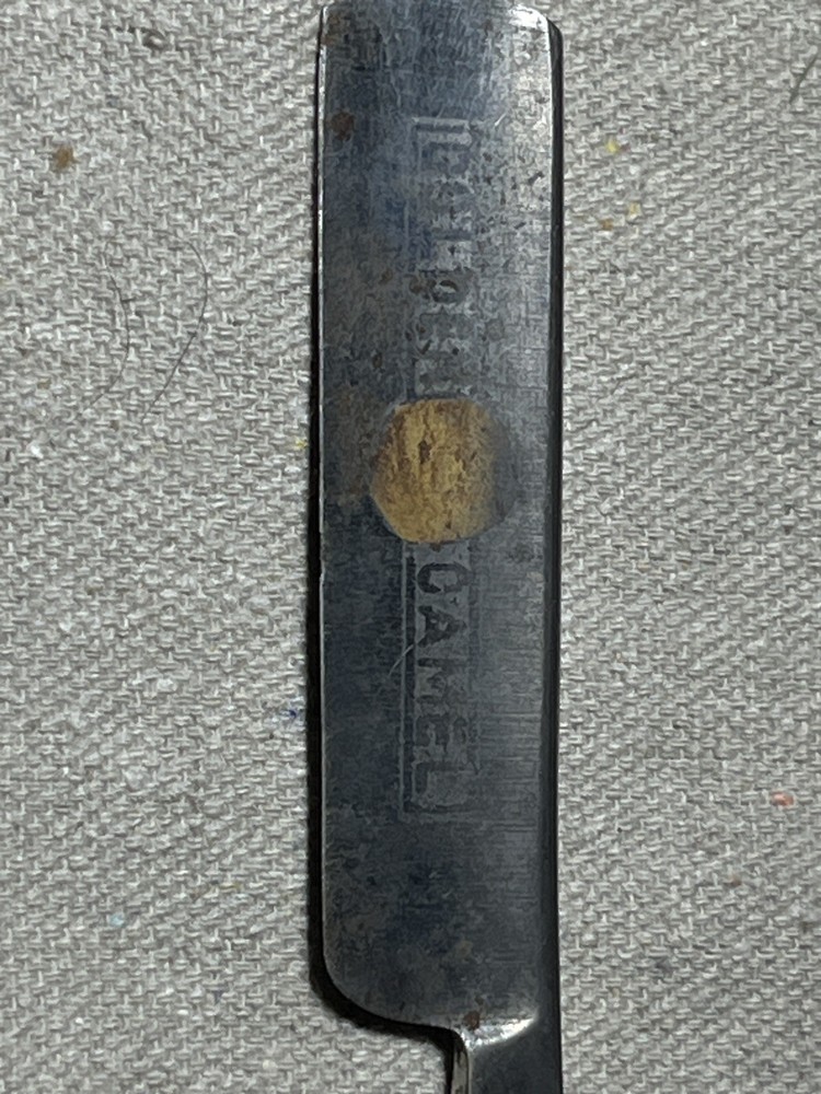 GOLDEN CAMEL Razor