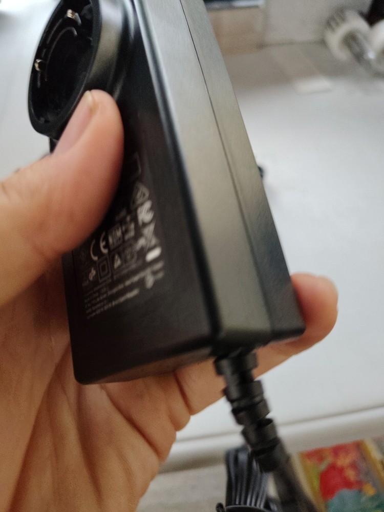 Manca Power Supply Base With 20 Adapters