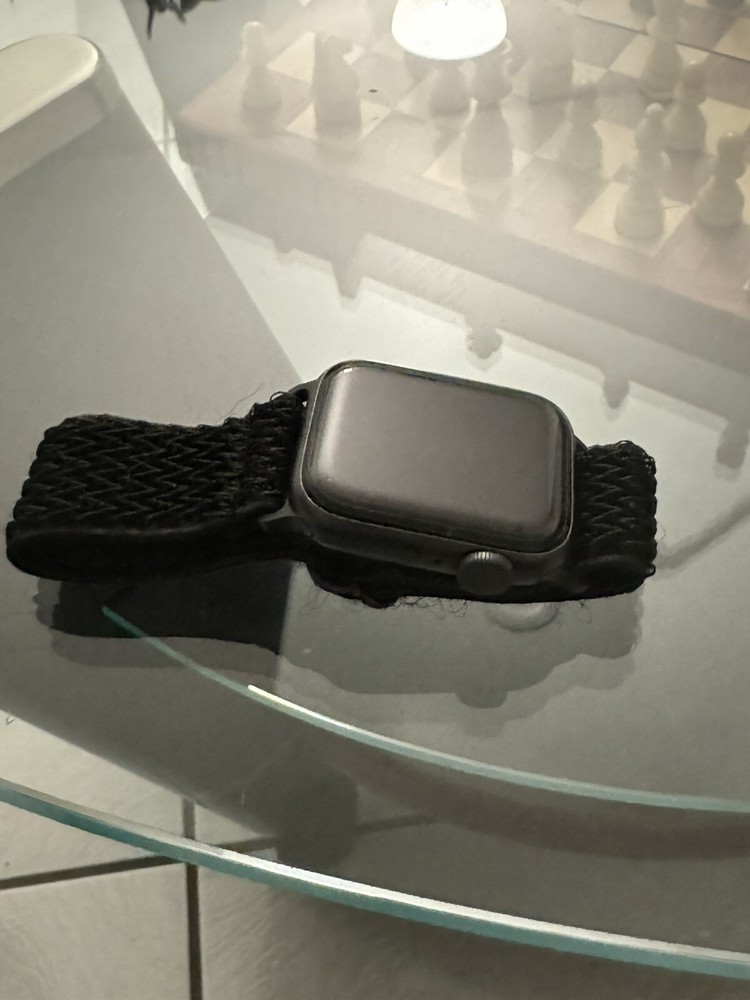 apple watch se 38mm black