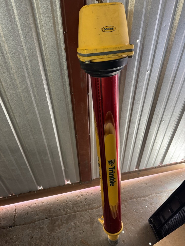 Trimble SR300-1 LASER MAST RECEIVER