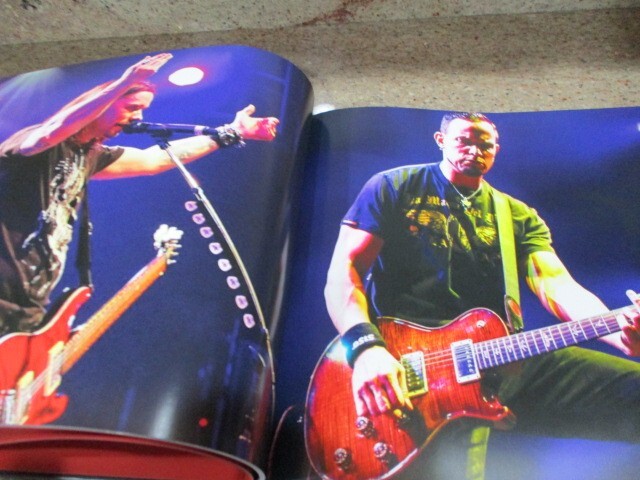 ALTER BRIDGE LARGE COFFEE TABLE BOOK FROM THE VINYL BOX SET (NEW)