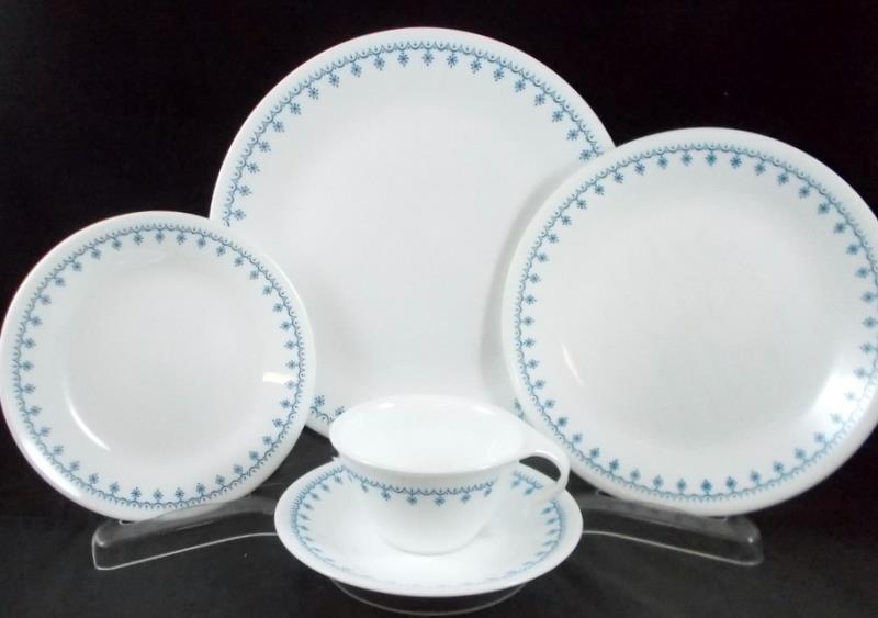 Corning Snowflake Blue 5 Piece Place Setting