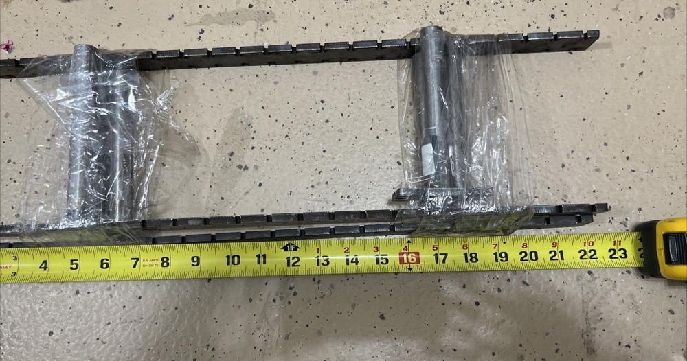 2 QTY Studlock 22” Floating Shelf Brackets w/ drill jig guide