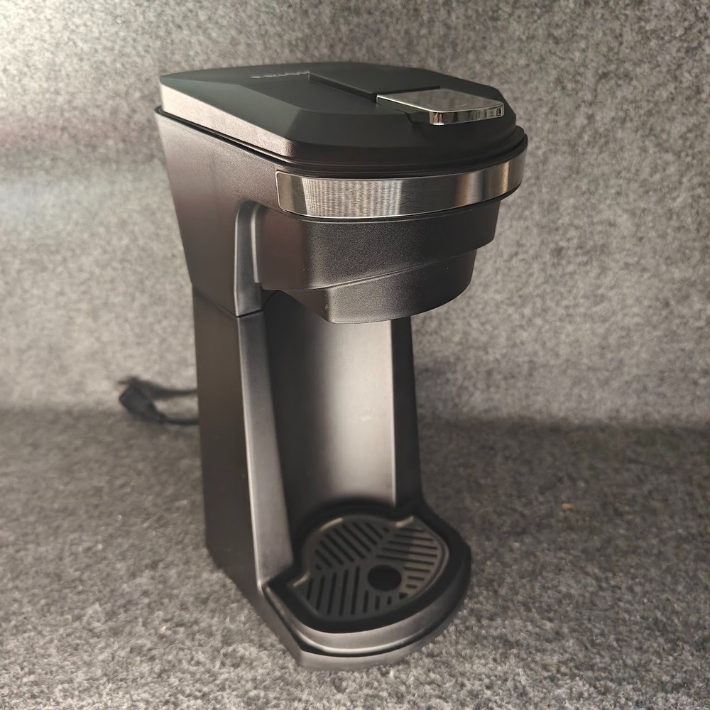 Frigidaire ECMK110 Single‑Serve Coffee Maker Black PREOWNED NO BOX