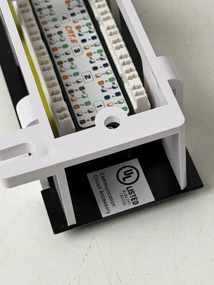 Cable Matters 12 Port CAT6 Universal Patch Panel Wall