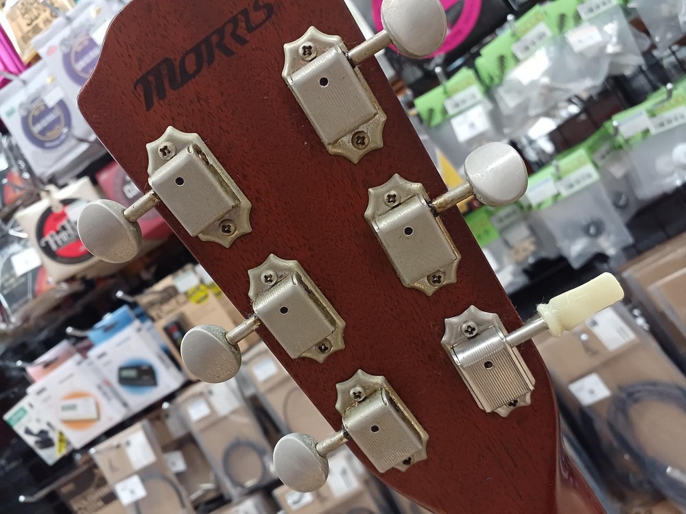 MORRIS MY602 Acoustic Guitar-01