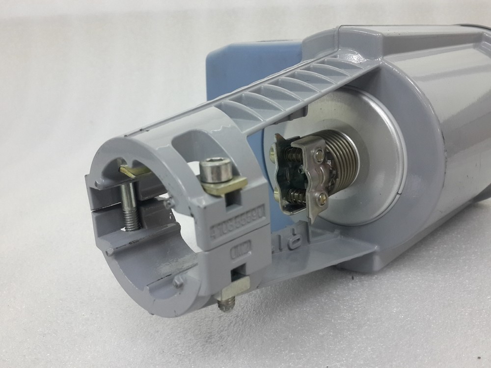 SIEMENS ACVATIX SKD62 Valve Actuator