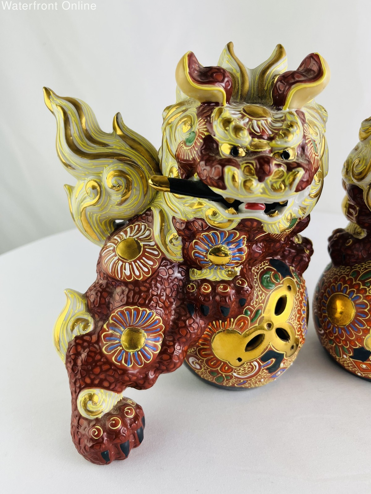 Kutani Shishi Foo Dogs Guardian Lions Red with Gold Accent Vintage Chinoiserie