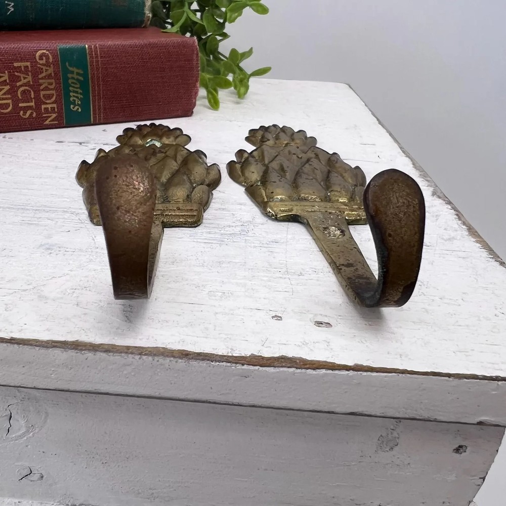 Two Small Vintage Brass Pineapple Wall Hooks / Kitchen Decor / Key Holder