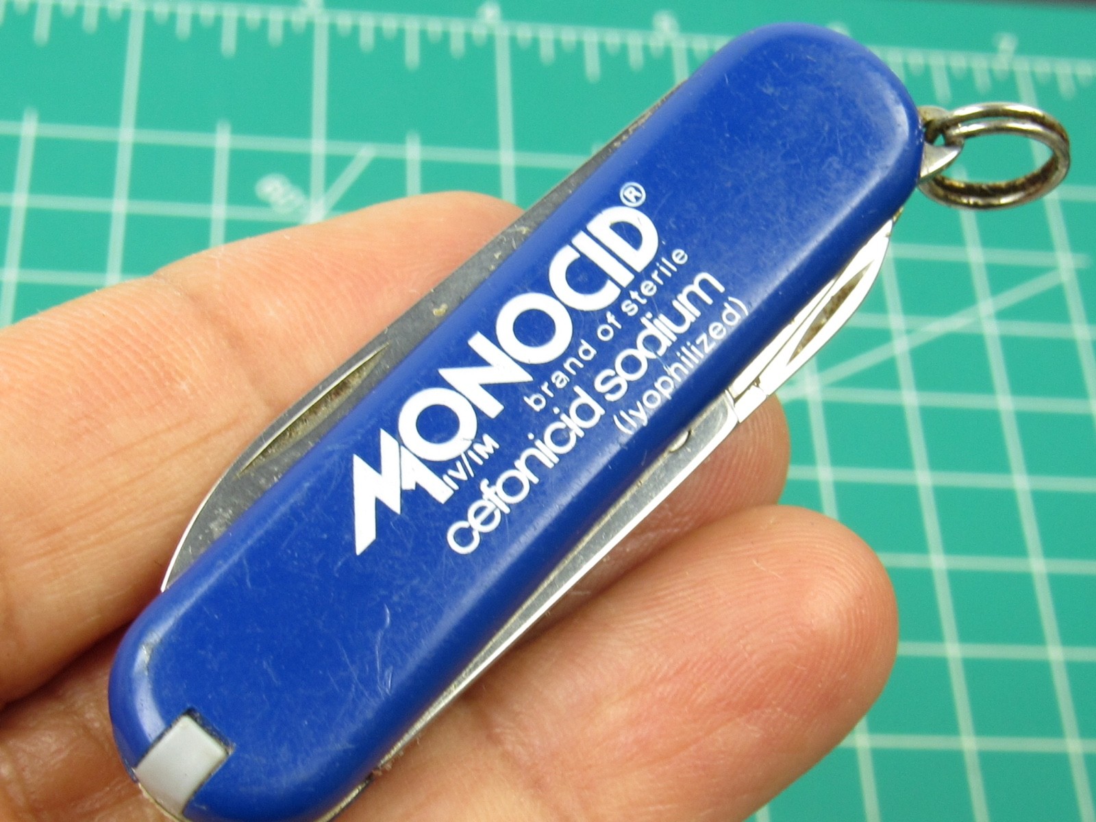 Monocid Victorinox Swiss Pocket Knife Drug Rep Pharmaceutical Promo Advertising