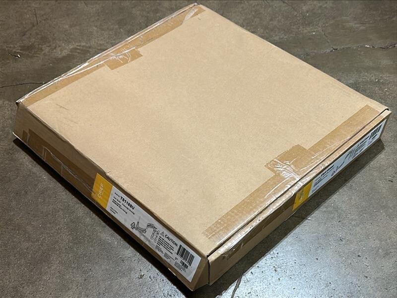 CHIEF TS118SU Thinstall Small Swing Arm Wall Mount