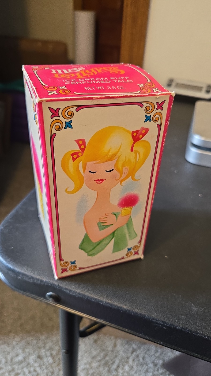 Vintage Avon Miss Lollypop Ice Cream Puff 3.5 OZ Perfumed Talc