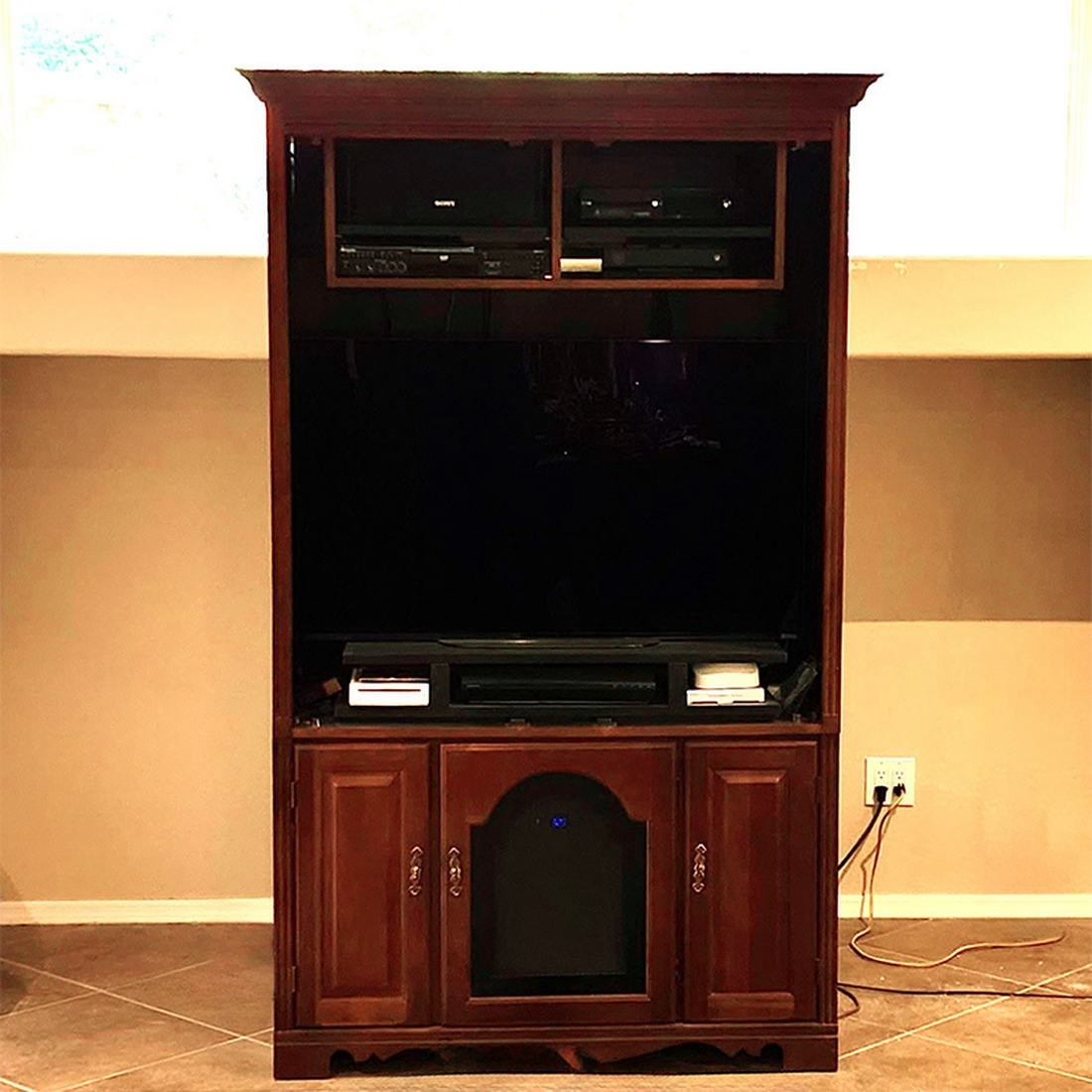 Thomasville Broyhill Cherrywood Entertainment Center Cabinet USA Original Owners