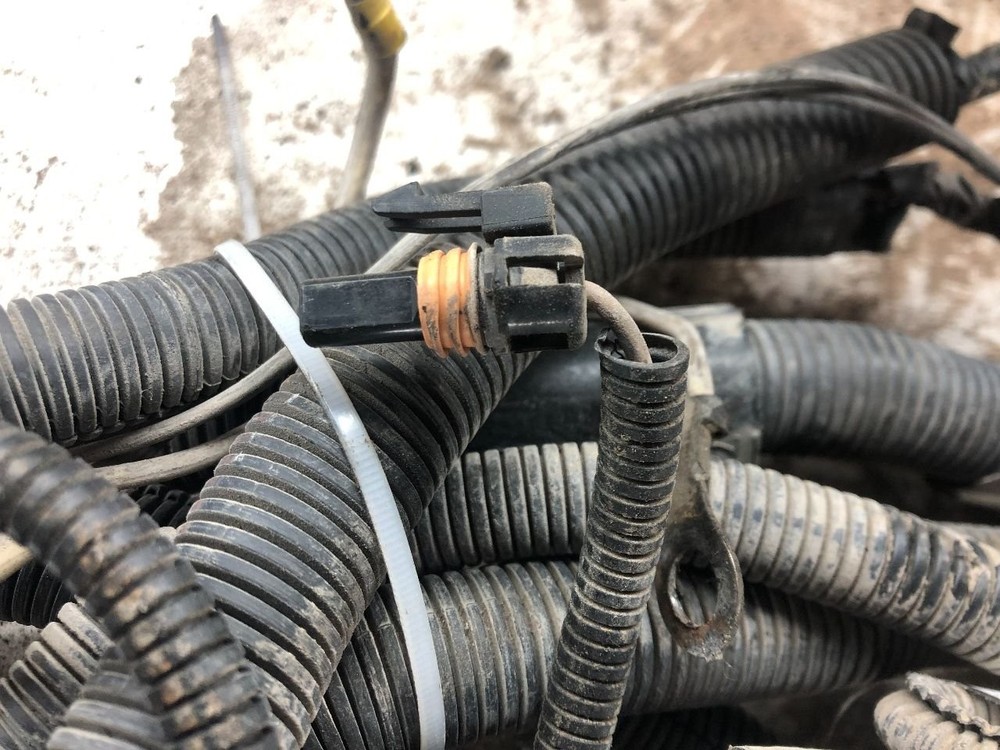 International 4700 Wiring Harness, Cab - Used
