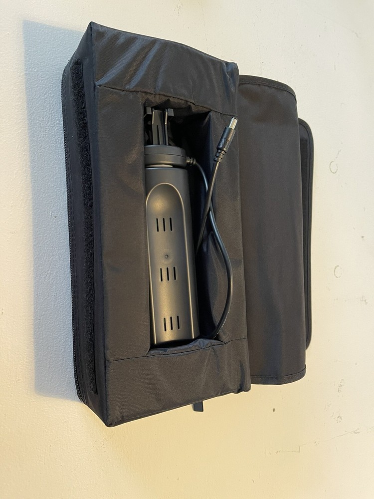 AVERMEDIA AVERVISION 330 PORTABLE DOCUMENT CAMERA PROJECTOR with Carrying case
