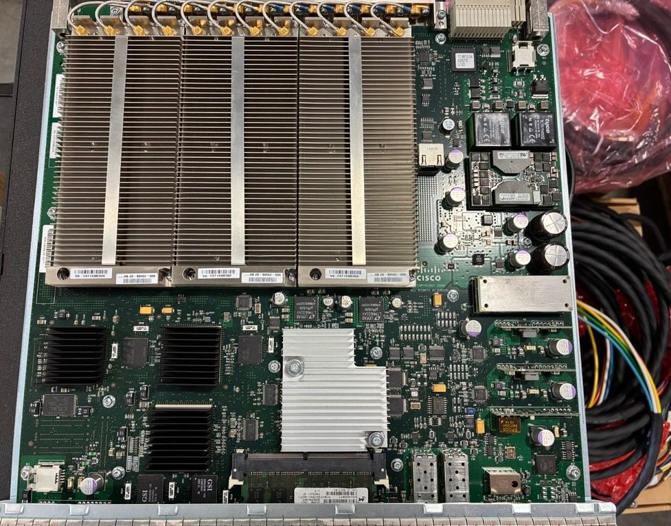 CISCO  RFGW-DS48 V04 CLEI  IPUBASNCAA