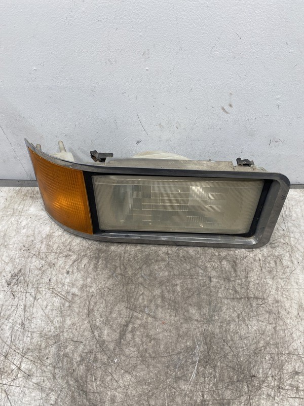 1994 Mack CH612 Headlight (611-20744)